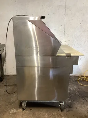 152-0508 Traulsen VPS54J Self-Contained Prep Table