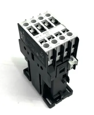 USED AEG POWER CONTACTOR 910-304-760