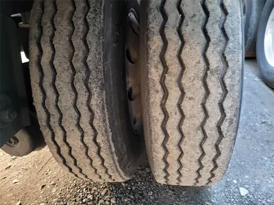 USED 2005 UTILITY 50 FOOT