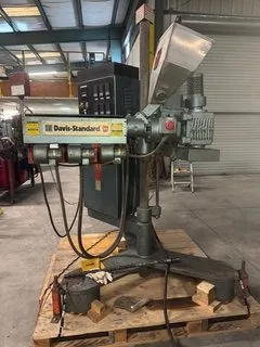 1.25″ Davis Standard Pedestal Extruder