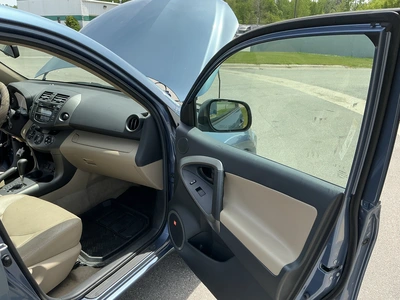 USED 2011 TOYOTA RAV 4