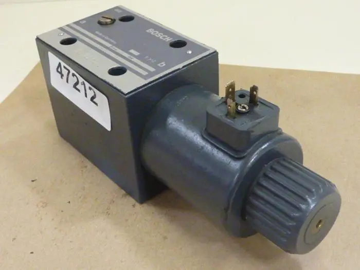 Used BOSCH 0 810 001 909 Valves/Fittings Michigan US | Ideal Machinery #699810