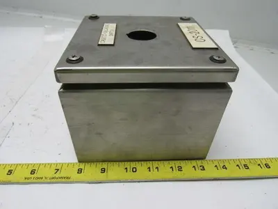 Hoffman L-SC151512SS INST. BOX SCREW COVER 150X150X120MM SS W/Backplate