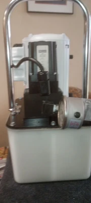 USED POWER TEAM PE172S