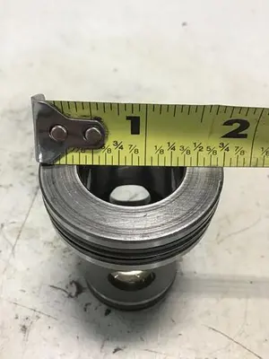 USED VICKERS 25-D10-30