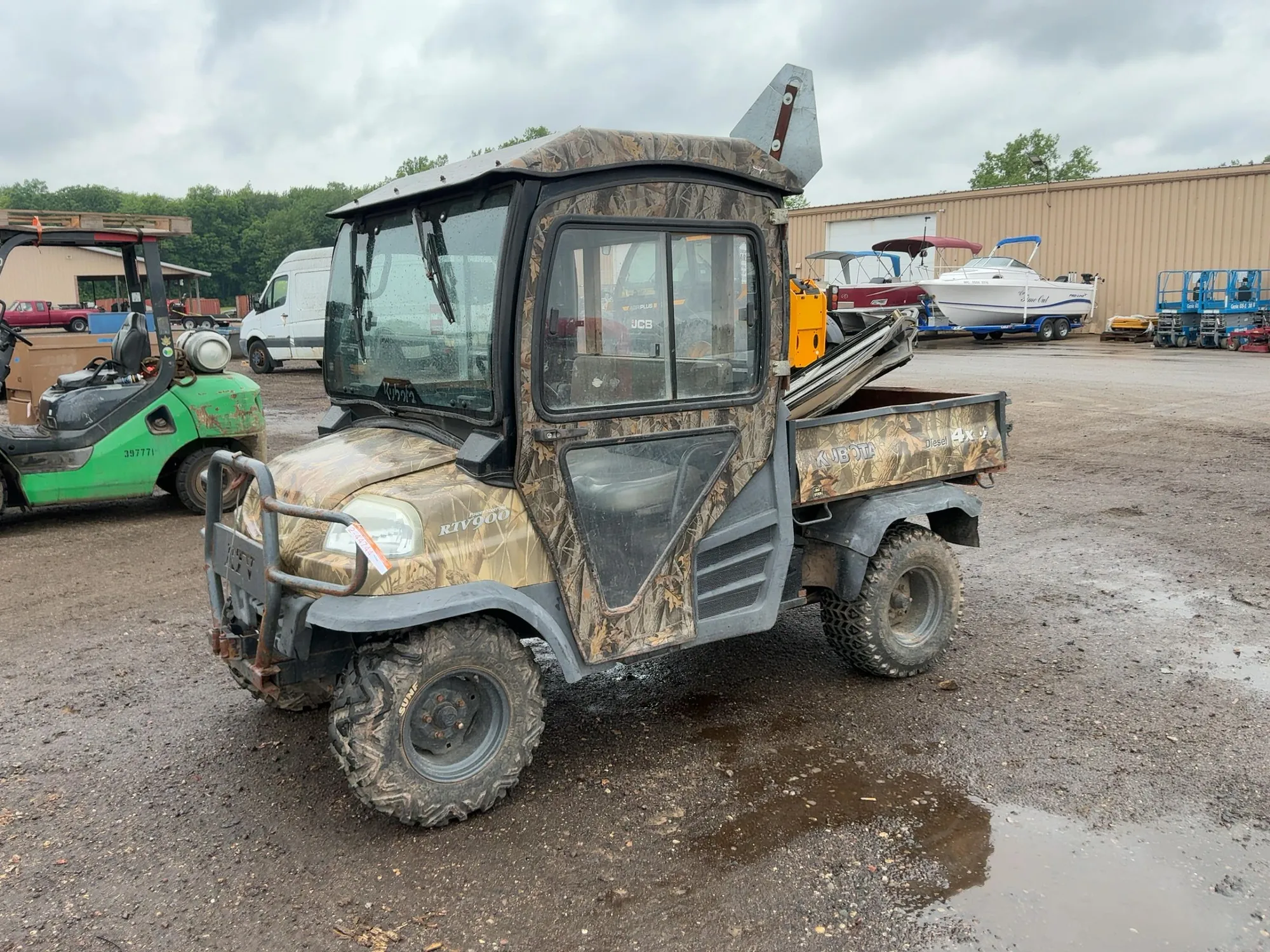 USED KUBOTA RTV900 DIESEL 4X4
