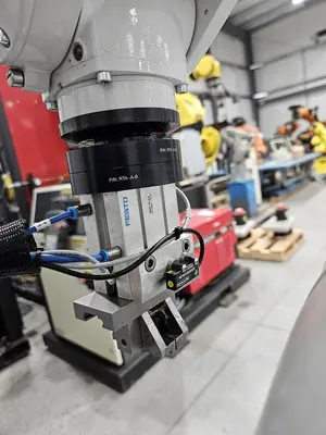 USED 2024 KUKA KR10 R1100