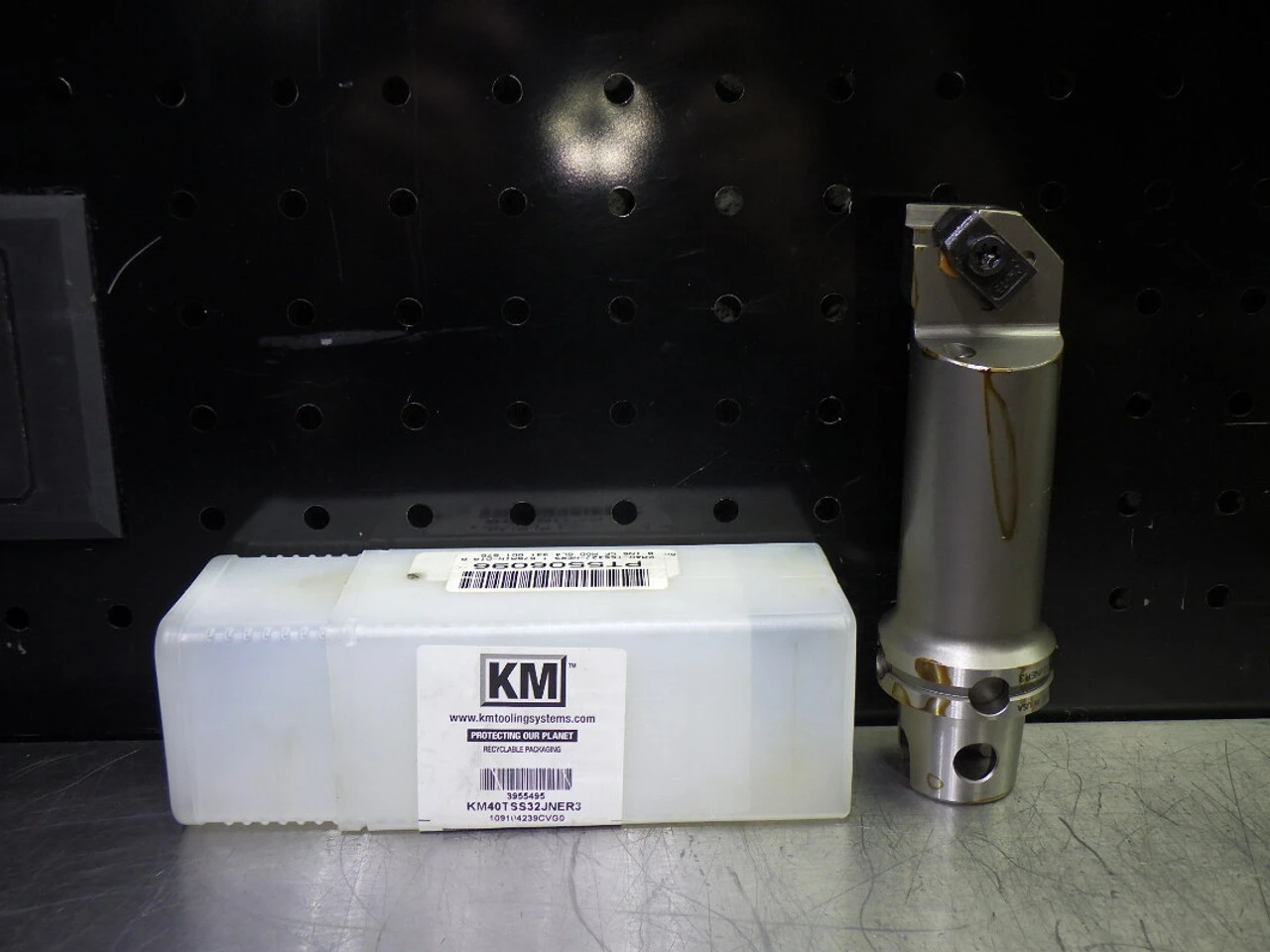 Kennametal KM40Ts Coolant Thru Indexable Boring Bar/Head KM40TSS32JNER3 (LOC2793D)