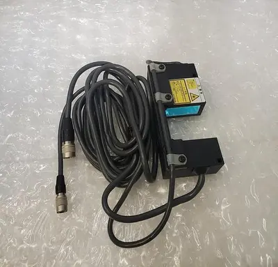 USED OMRON Z4LC-SD2 2M
