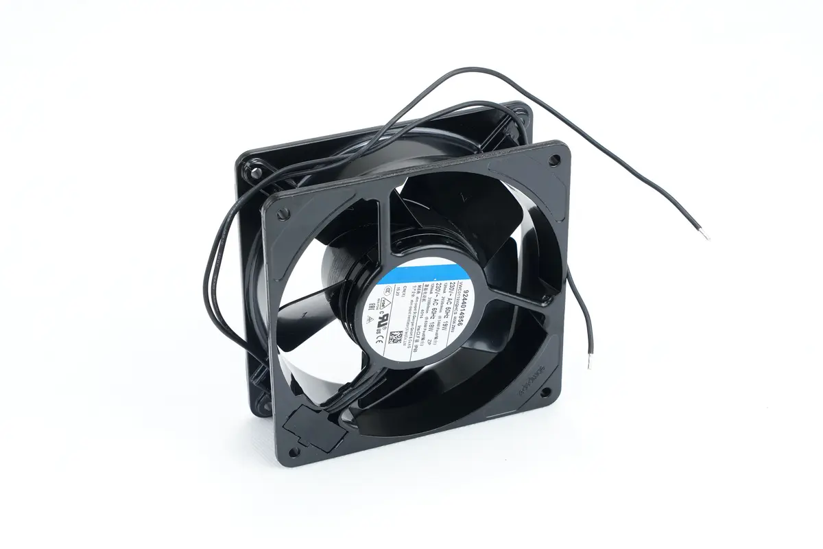 KUKA Axial fan 230VAC IP54 119x119x38