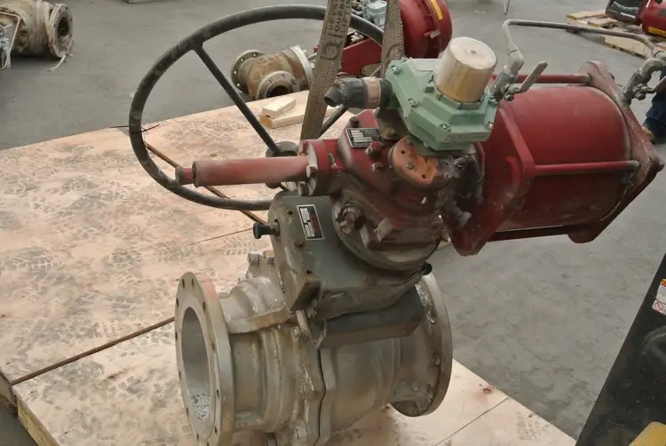 Used LENMARK INDUSTRIES MD-82 Valves/Fittings British Columbia CA | Lenmark #837201