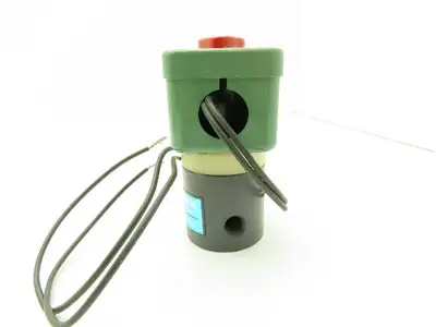 Plast-o-matic EUC2B4G20 Solenoid Valve PVC 1/4" NPT 120 PSI 120V Coil