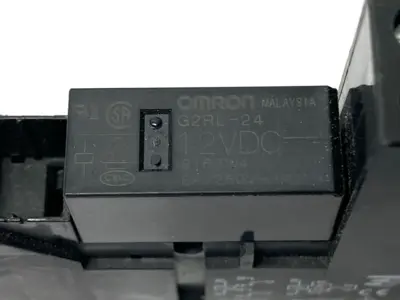 USED SCHRACK SOCKET BASE W/ OMRON G2RL-24 RELAY 12VDC LOT OF 2