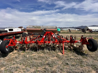Used _UNKNOWN_ _UNKNOWN_ Cultivators Idaho US | Tri-Steel Manufacturing #1557076