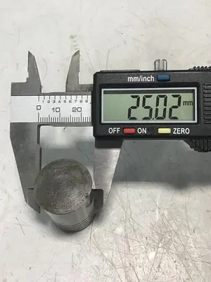 USED VICKERS 25-D10-30