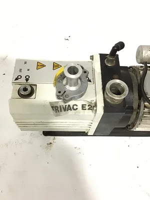 TRIVAC D 10 E/140042 Rotary Vane Vacuum Pump