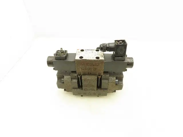Used HUSKY HYDROLUX MOOG _UNKNOWN_ Valves/Fittings | Arrow Industrial #623535