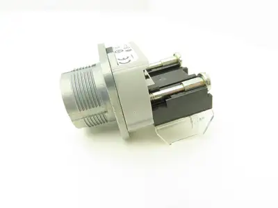 Allen Bradley 800T-H2A Selector Switch 2 Position Maintained 30mm Lot 2