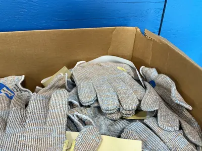 A Sell Gloves