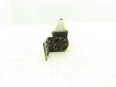 Allen Bradley 440L-T4J0480YD Light Curtain Guardmaster Transmitter - READ