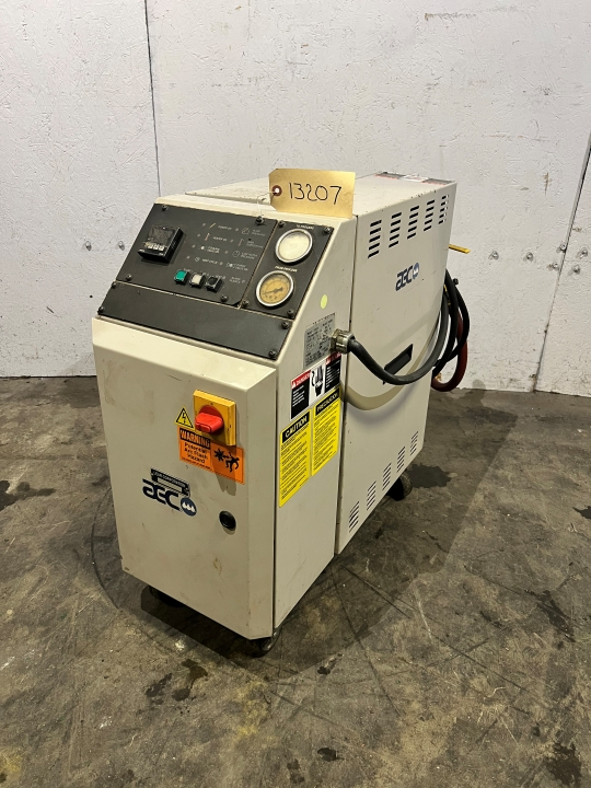 Used 2006 AEC TCU300 Temperature Controls Massachusetts US | Hunter Plastics #788036