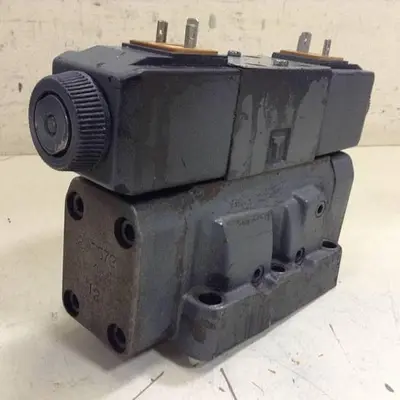 USED VICKERS DG4V-3-6C-M-U-HL7-60-B13