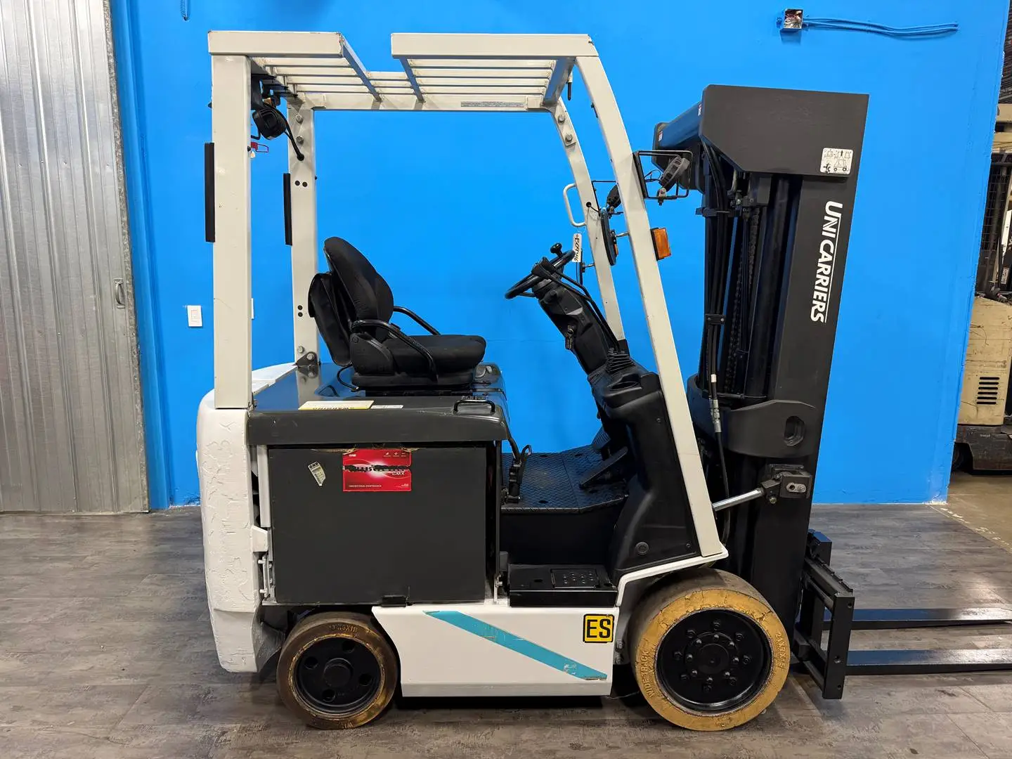 Used 2019 UNICARRIERS BX50 4-Wheel Sit down Electric Counterbalance Forklifts Minnesota US | Birnstengel Equipment #1554075