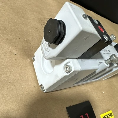 Parker Solenoid Valve Parker H22VXXH023C Warranty Fast Shipping 🇺🇸