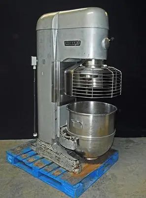 USED HOBART® 140-QUART MIXER WITH BOWL GUARD, MODEL V-1401