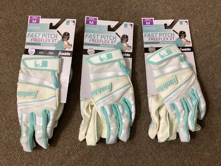 Used _UNKNOWN_ _UNKNOWN_ Gloves Michigan US | Miedema Asset Management Group #1172509