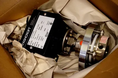 NEW ASHCROFT B424V XCFNH06 PRESSURE SWITCH 15-500PSI, 15AMP, B424VXCFNH