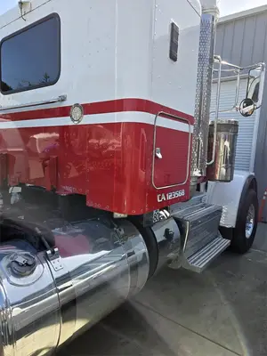 USED 2012 PETERBILT 388