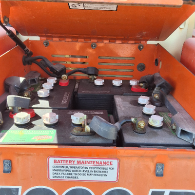 USED 2013 JLG M600JP