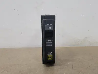 USED SQUARE D QO130