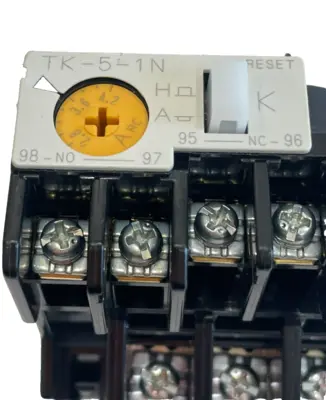 NEW FUJI ELECTRIC 4NK0HM THERMALOVERLOAD RELAY TK-5-1N 2.8-4.2A