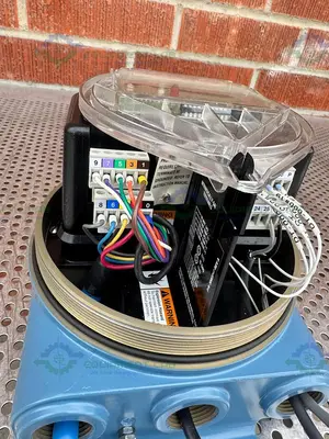 Used MICRO MOTION RFT9739E4SUJEZ ELITE REMOTE FLOW TRANSMITTER 85-250 VAC Misc Electrical & Power Parts California US | Equipment Lab #1287280