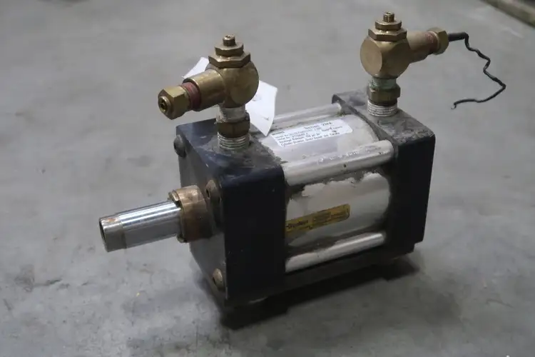 Used PARKER FILTRATION F2MAU19A Parts (Hydraulics and Pneumatics) British Columbia CA | Lenmark #271540