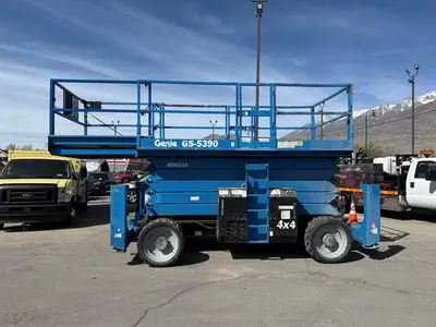 USED 2015 GENIE GS-5390 RT