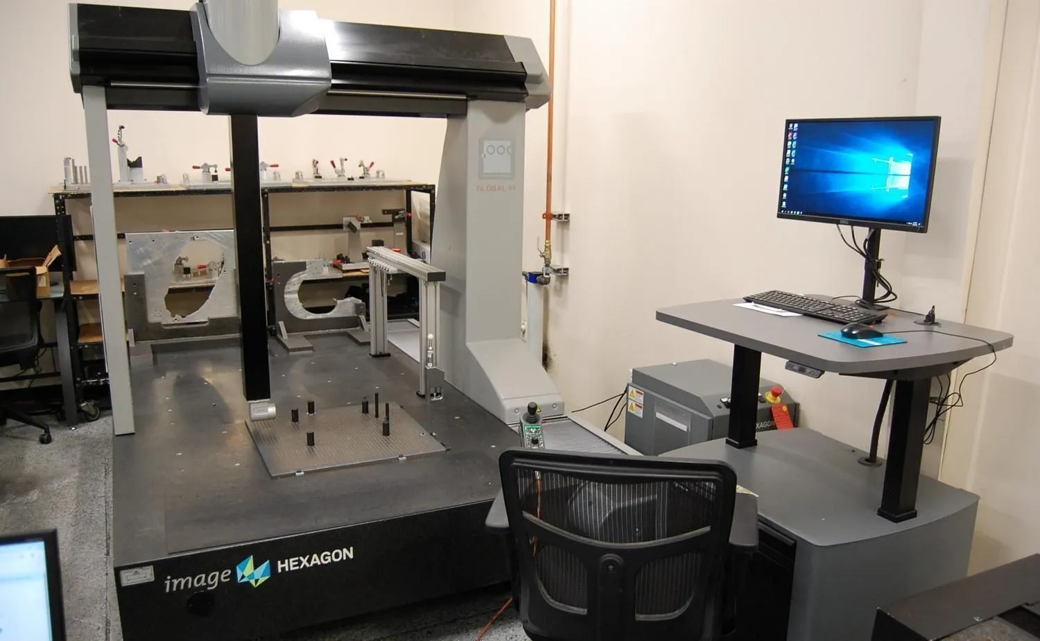 Used 2018 HEXAGON Global Image 12.15.10 Coordinate Measuring Machines California US | Machnet #1438153
