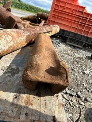Used AFTERMARKET 6" CHISEL BIT FOR CABLE TOOL DRILL RIG Drills Pennsylvania US | East West Machinery & Drilling #1417345