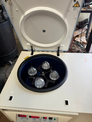 Used IEC _UNKNOWN_ Centrifuges California US | Amiron Machinery #725416