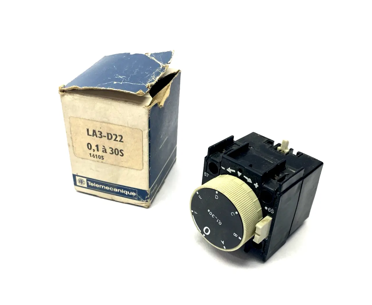 USED TELEMECANIQUE LA3-D22 A65, LA3-D22-A65, 16105