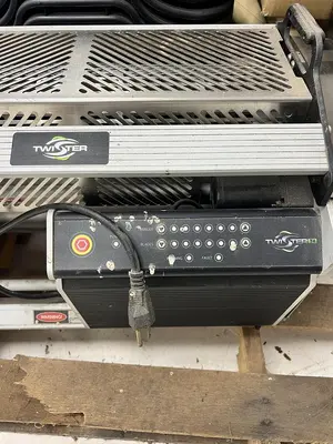 Twister T4 Trimming Machine