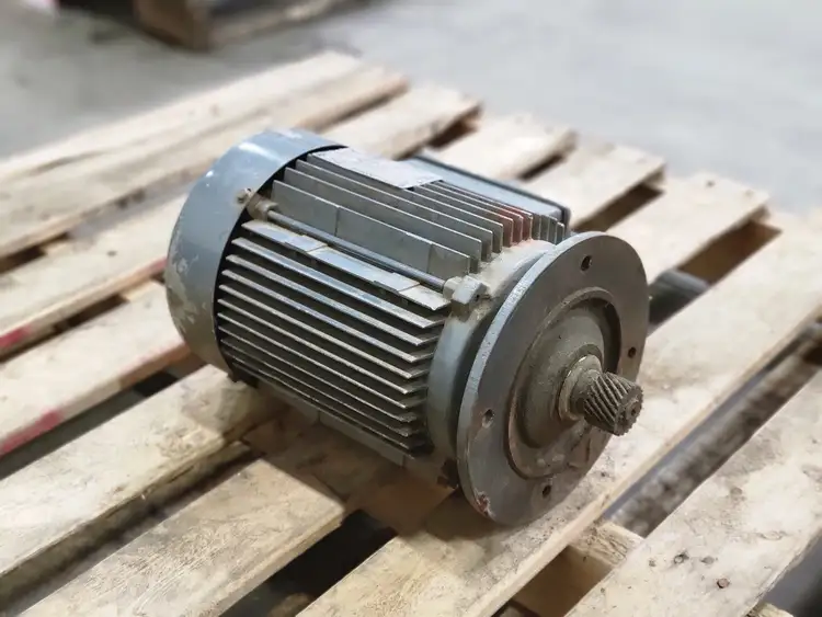 Used SEW-EURODRIVE SA72DT100LS4 Motors (misc) British Columbia CA | Lenmark #246951