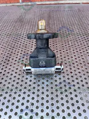 USED ITT PURE FLO .75-316L-RA15MAX-CWP150 DIAPHRAGM VALVE W/ 3/4" SANITARY FITTING