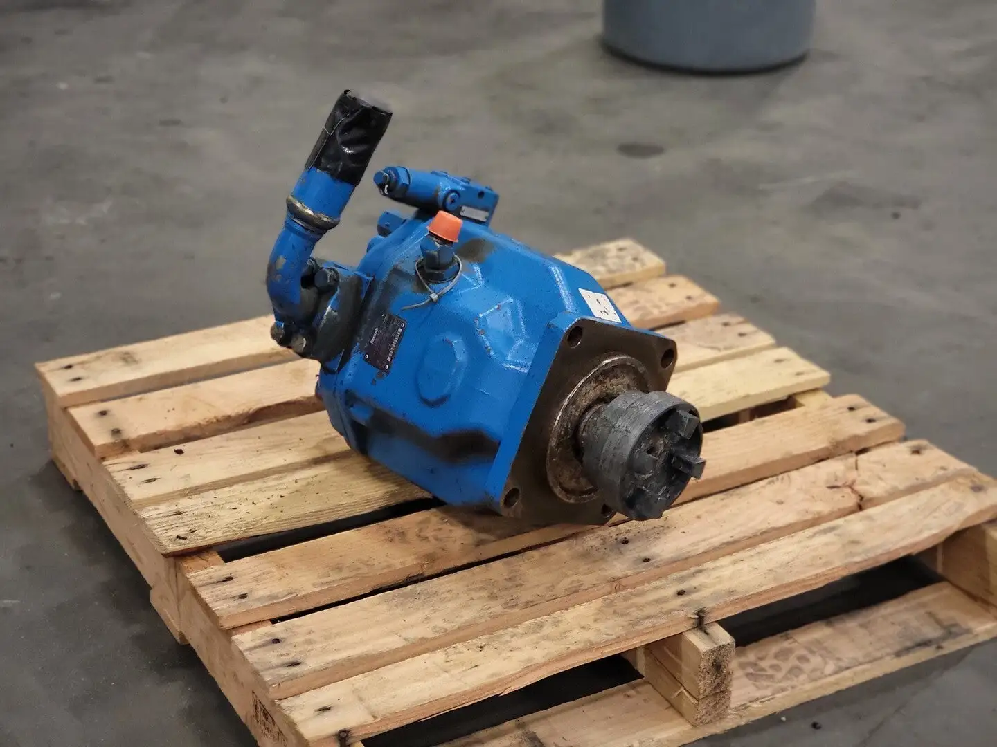 USED REXROTH AA10VSO140DR/31R-PKD62N00