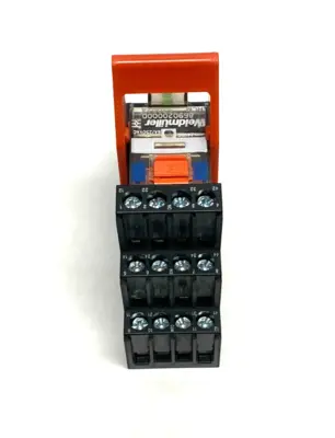 USED WEIDMÜLLER RELAY SOCKET BASE W/ 8690200000 RELAY