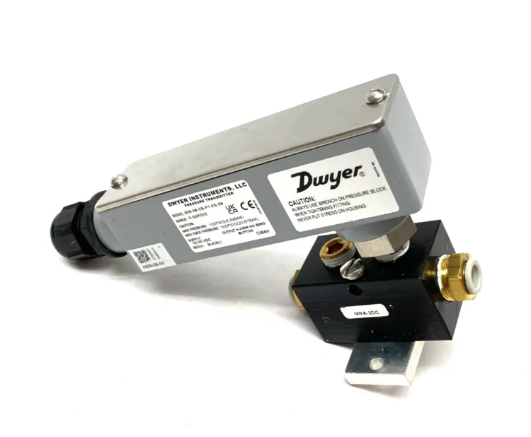 Used DWYER INDUSTRIAL PRESSURE TRANSMITTER W/ MRA-2DC MANIFOLD Pressure Transmitters | Maverick Industrial Sales #1104748