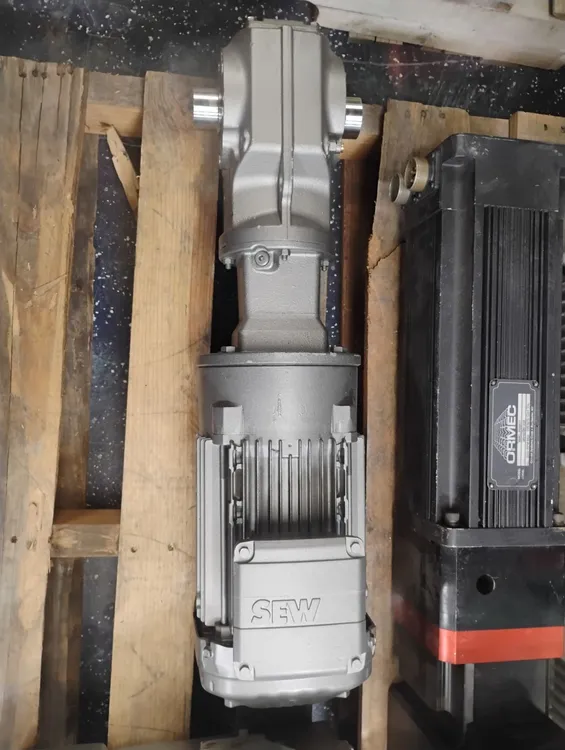 Used SEW EURODRIVE KT37-AM145-DRN09L4 A.C. Motors South Carolina US | ESS Industrial Equipment Sales #219057