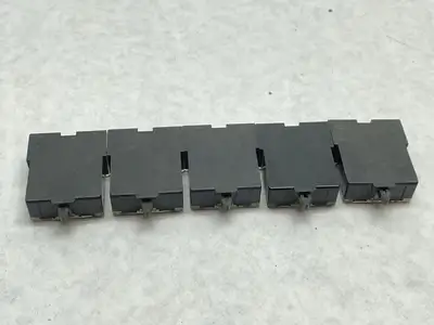 800M-XA | Allen Bradley  Ser B Contact Block 110-300V LOT OF 5 - Used